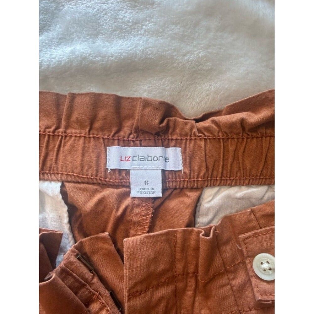 Liz Claiborne Pleated shorts | Rust Brown Color | Rolled up | Size 6 - Picture 6 of 11